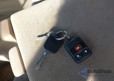 2000 Ford F150 из США, поврежденный, VIN 1FTRX18W3YNA85996